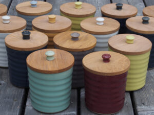 Dosen mit Holzdeckel groß und hoch